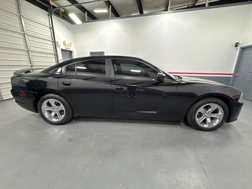 Dodge Charger 4dr Sdn SE RWD 2012