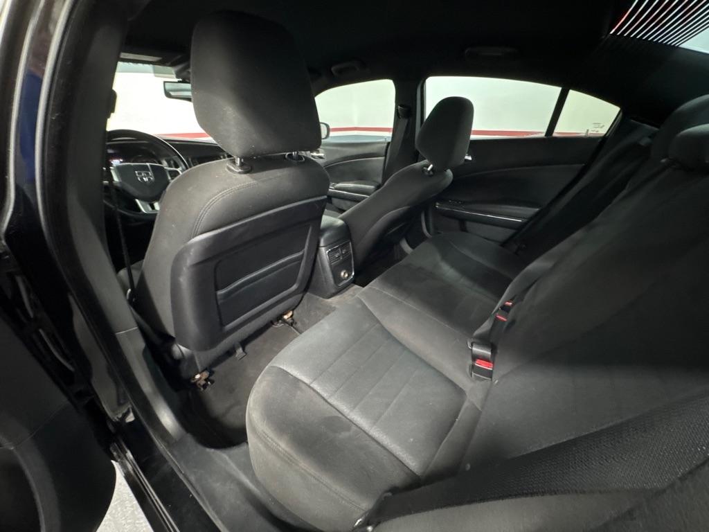 Dodge Charger 4dr Sdn SE RWD 2012