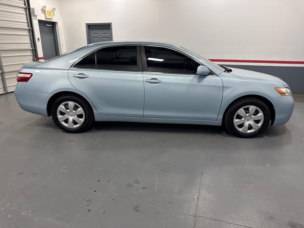 Toyota Camry 4dr Sdn I4 Man (Natl) 2009