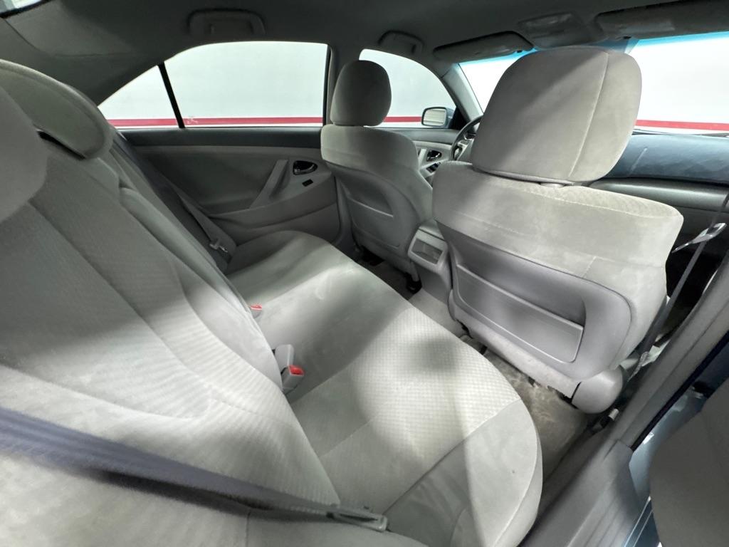 Toyota Camry 4dr Sdn I4 Man (Natl) 2009