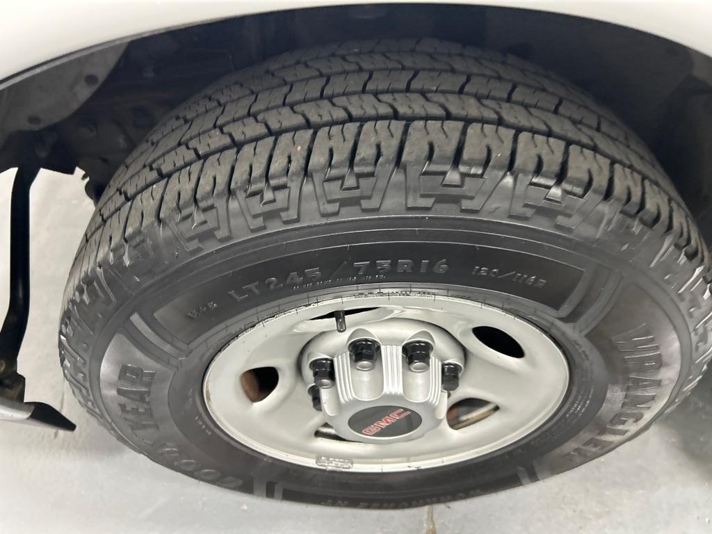 GMC Savana Cargo Van RWD 2500 135" 2020