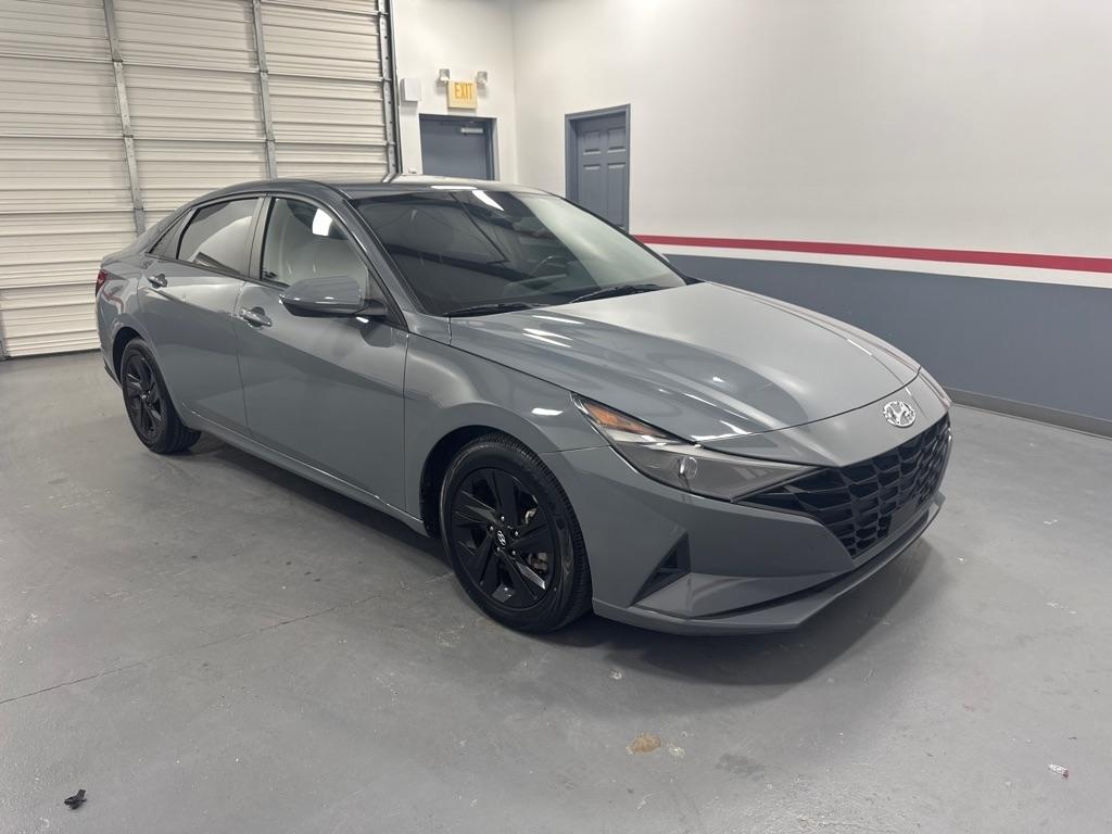 Hyundai Elantra SEL IVT 2022