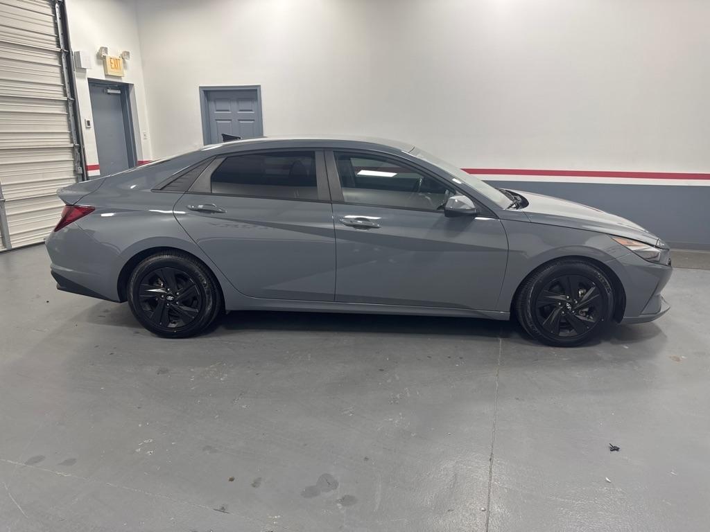 Hyundai Elantra SEL IVT 2022