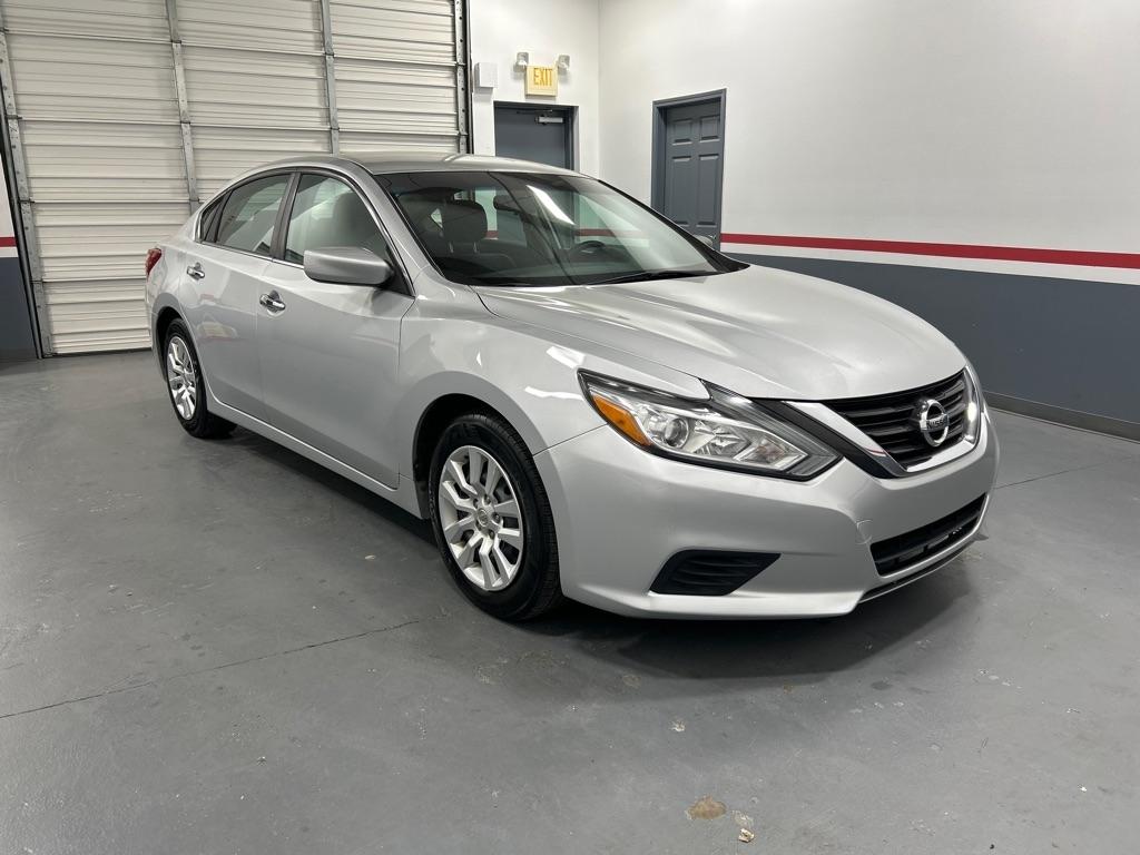 Nissan Altima 4dr Sdn I4 2.5 2016