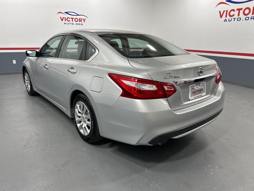 Nissan Altima 4dr Sdn I4 2.5 2016
