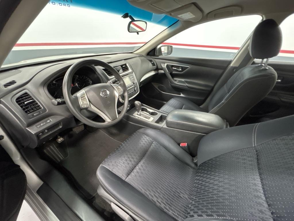Nissan Altima 4dr Sdn I4 2.5 2016