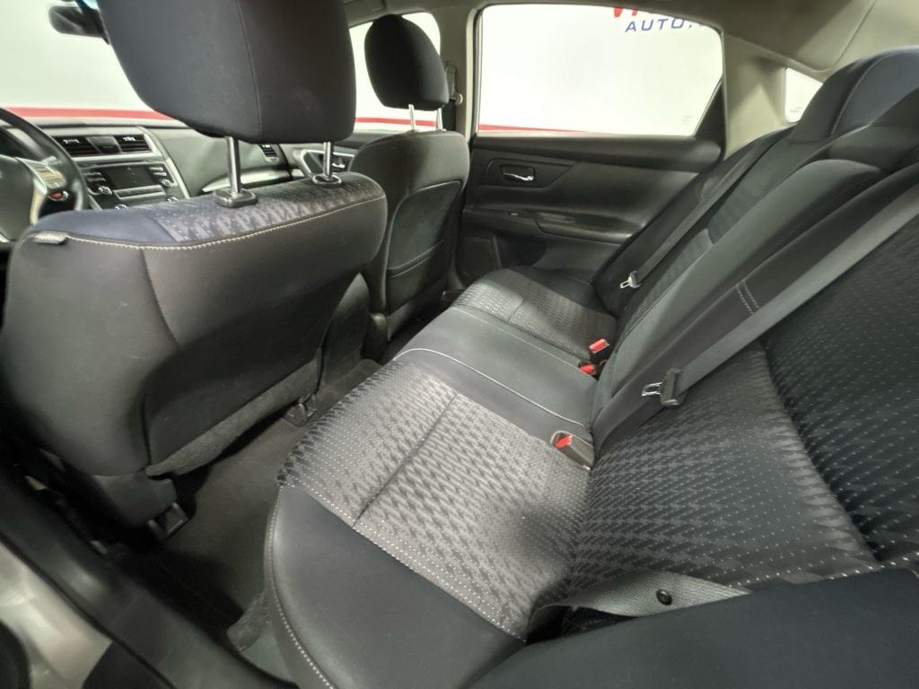 Nissan Altima 4dr Sdn I4 2.5 2016