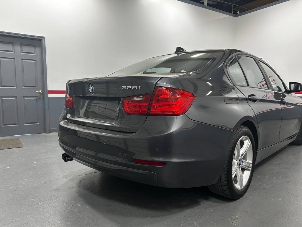 BMW 3 Series 4dr Sdn 328i RWD South Africa 2015