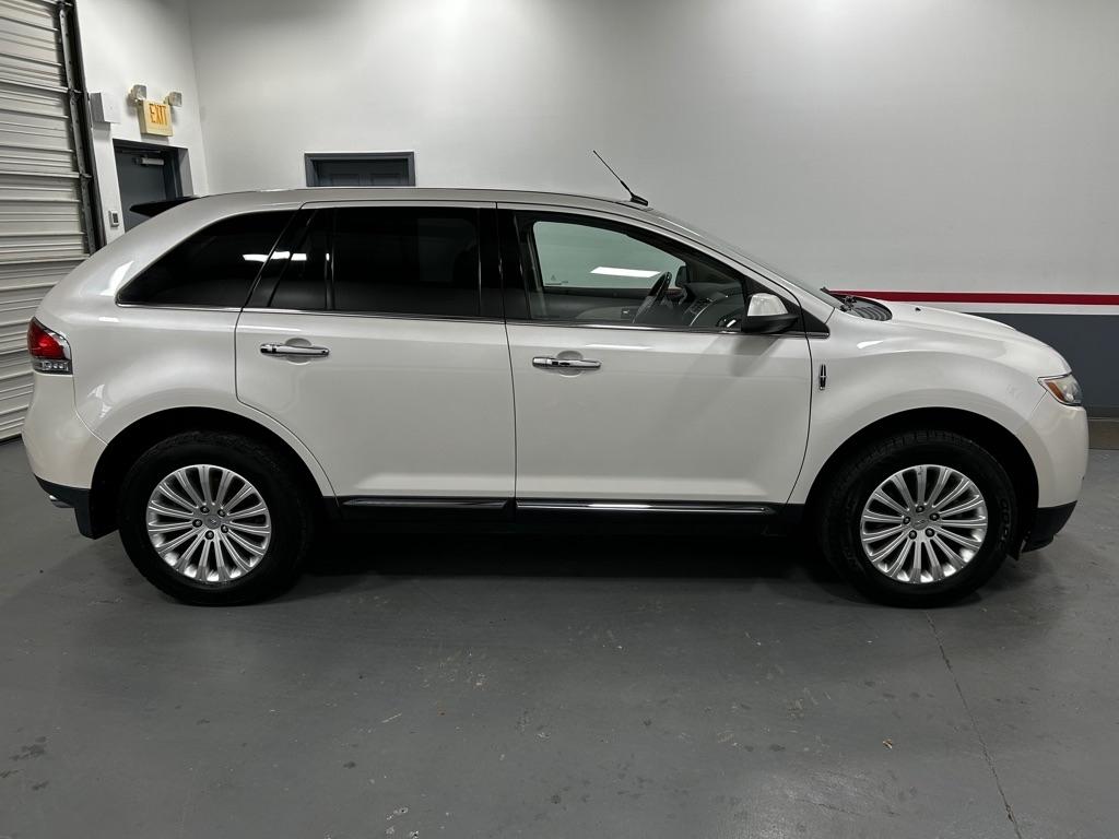 Lincoln MKX FWD 4dr 2011
