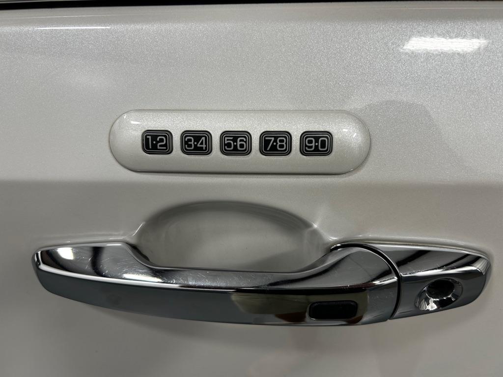 Lincoln MKX FWD 4dr 2011