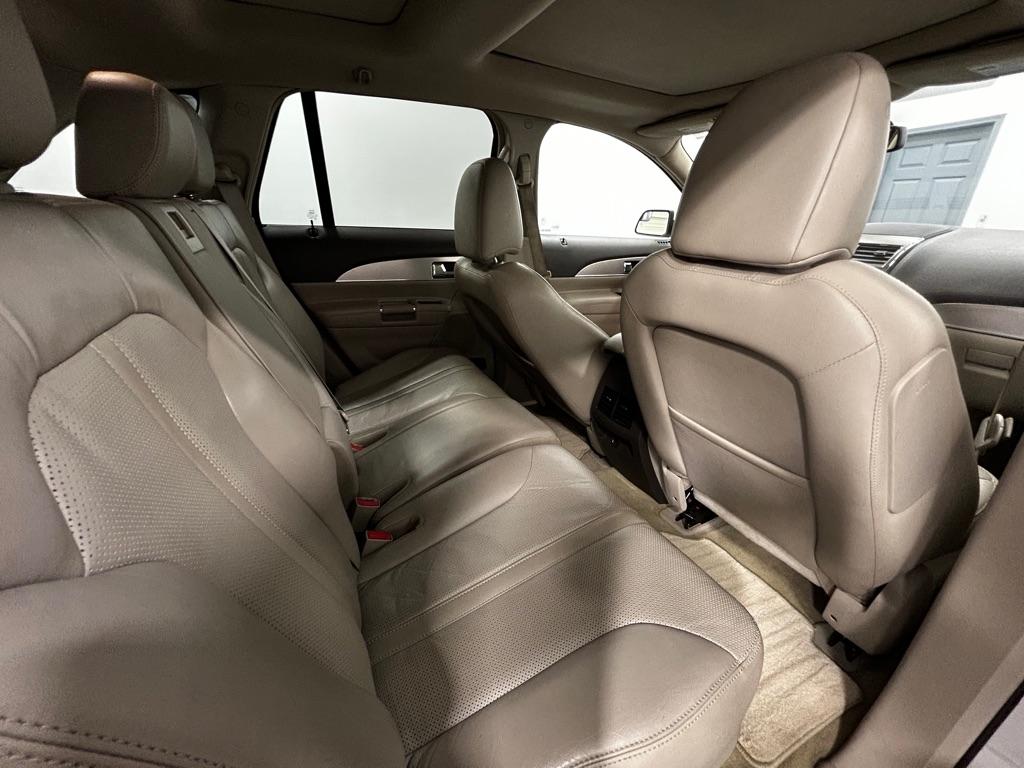 Lincoln MKX FWD 4dr 2011