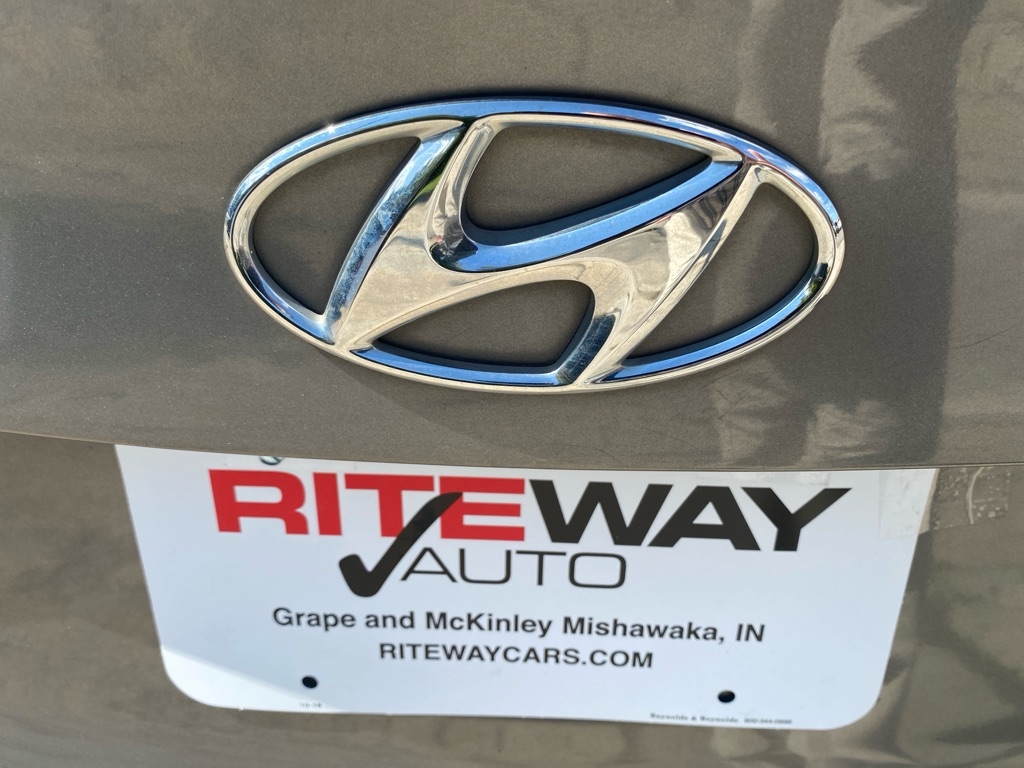 Hyundai Elantra  2012 Hyundai Elantra  2012