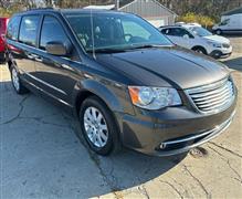 2016 Chrysler Town & Country 