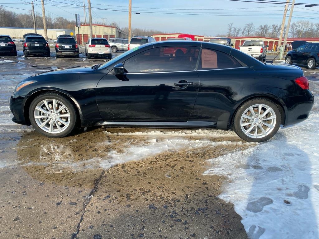 Infiniti G Convertible  2013