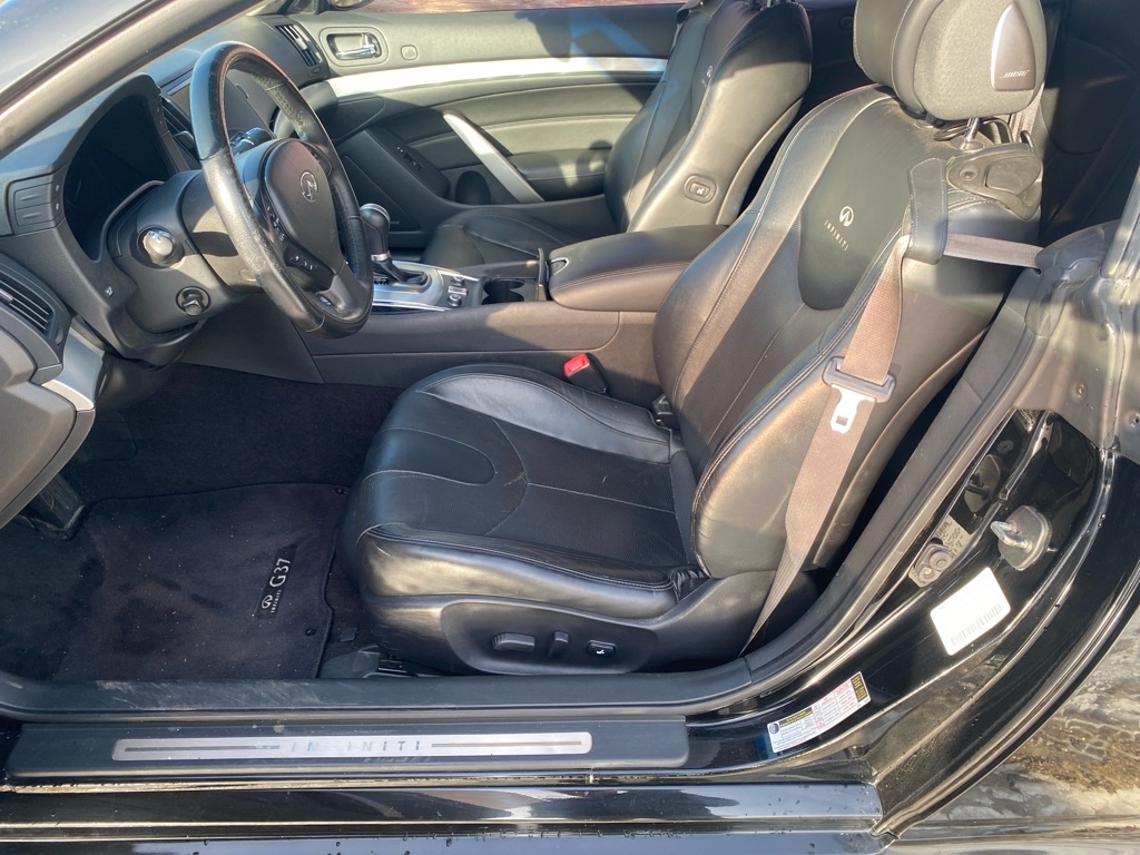 Infiniti G Convertible  2013