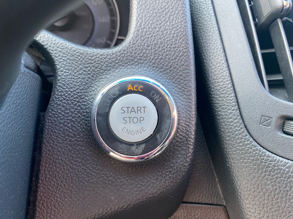 Infiniti G Convertible  2013