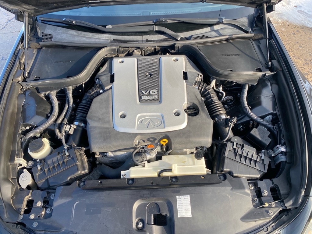 Infiniti G Convertible  2013