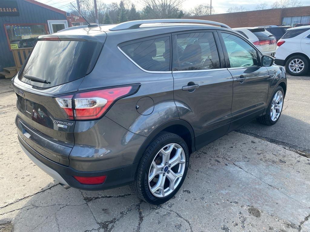 Ford Escape  2017