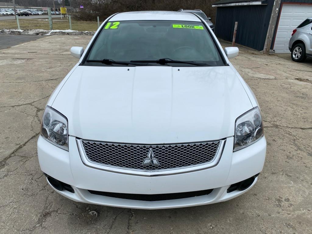 Mitsubishi Galant  2012