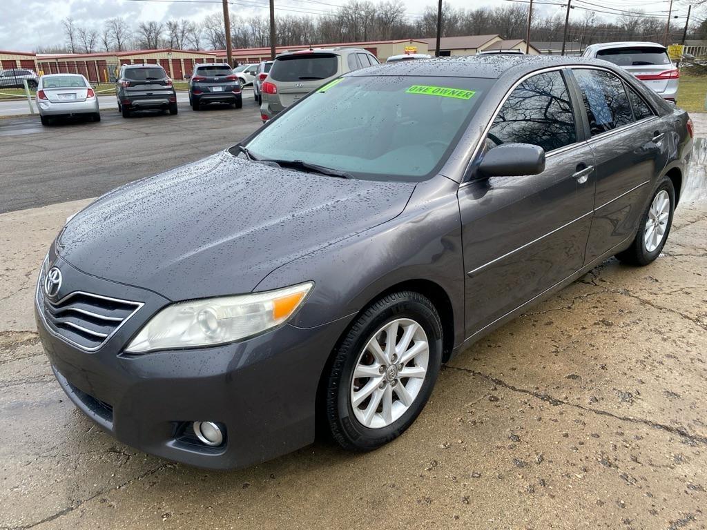 Toyota Camry  2011