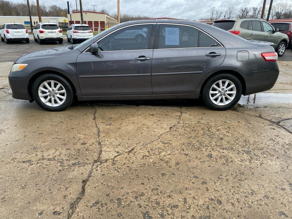 Toyota Camry  2011