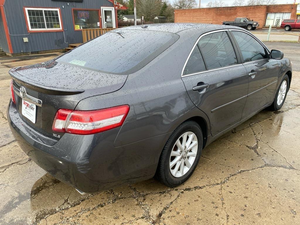 Toyota Camry  2011