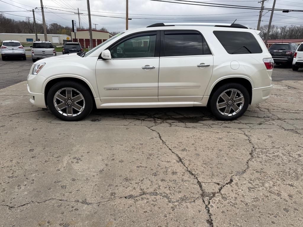 GMC Acadia  2012