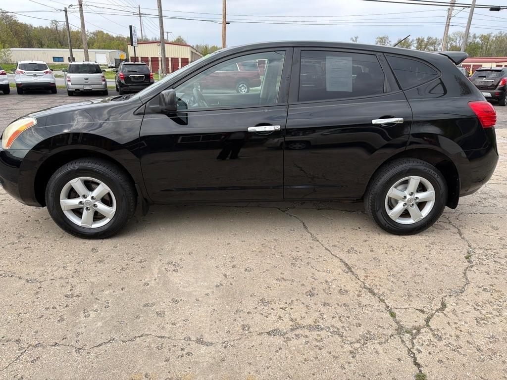 Nissan Rogue S 2010