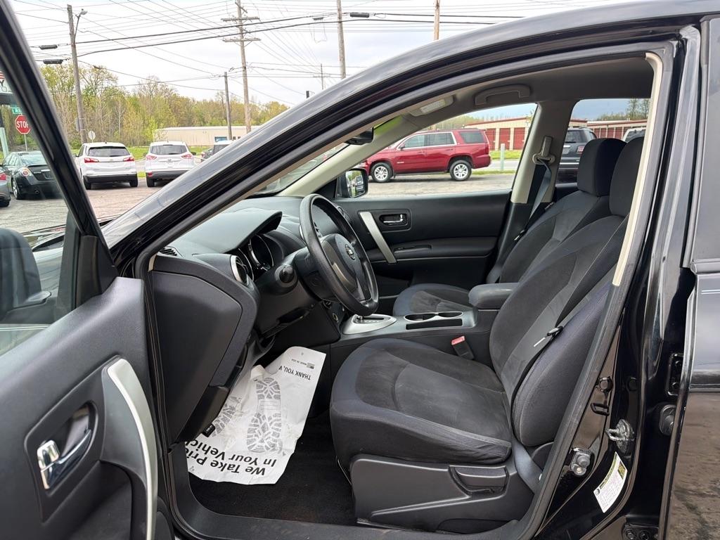 Nissan Rogue S 2010