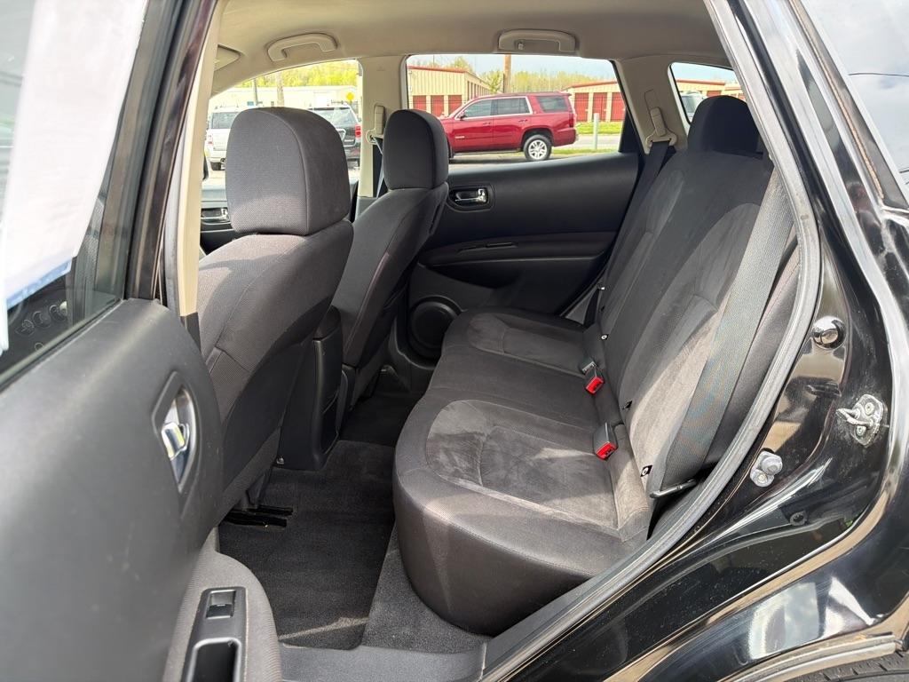 Nissan Rogue S 2010