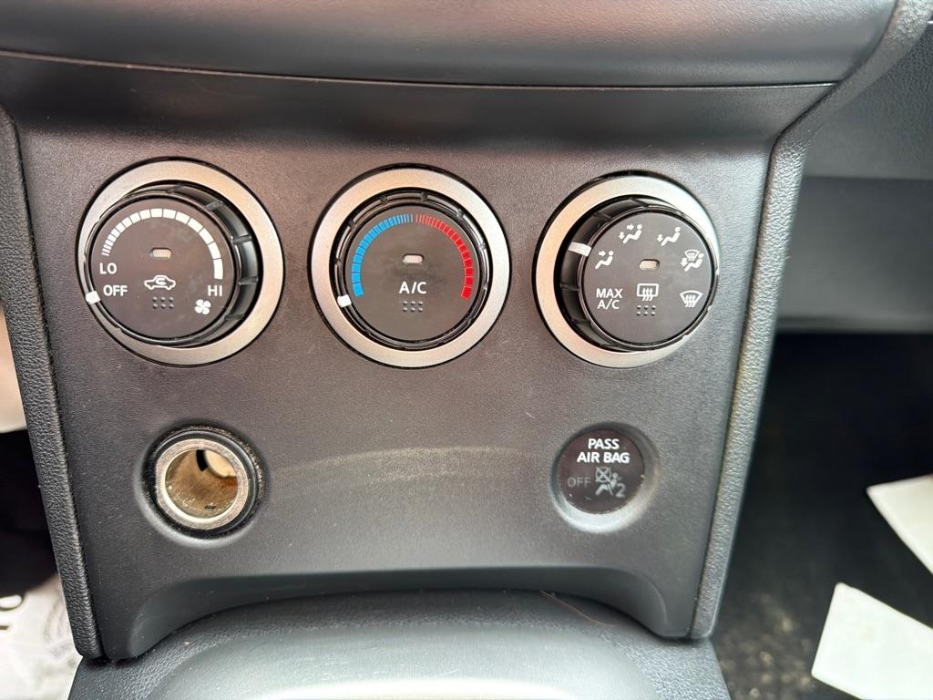 Nissan Rogue S 2010