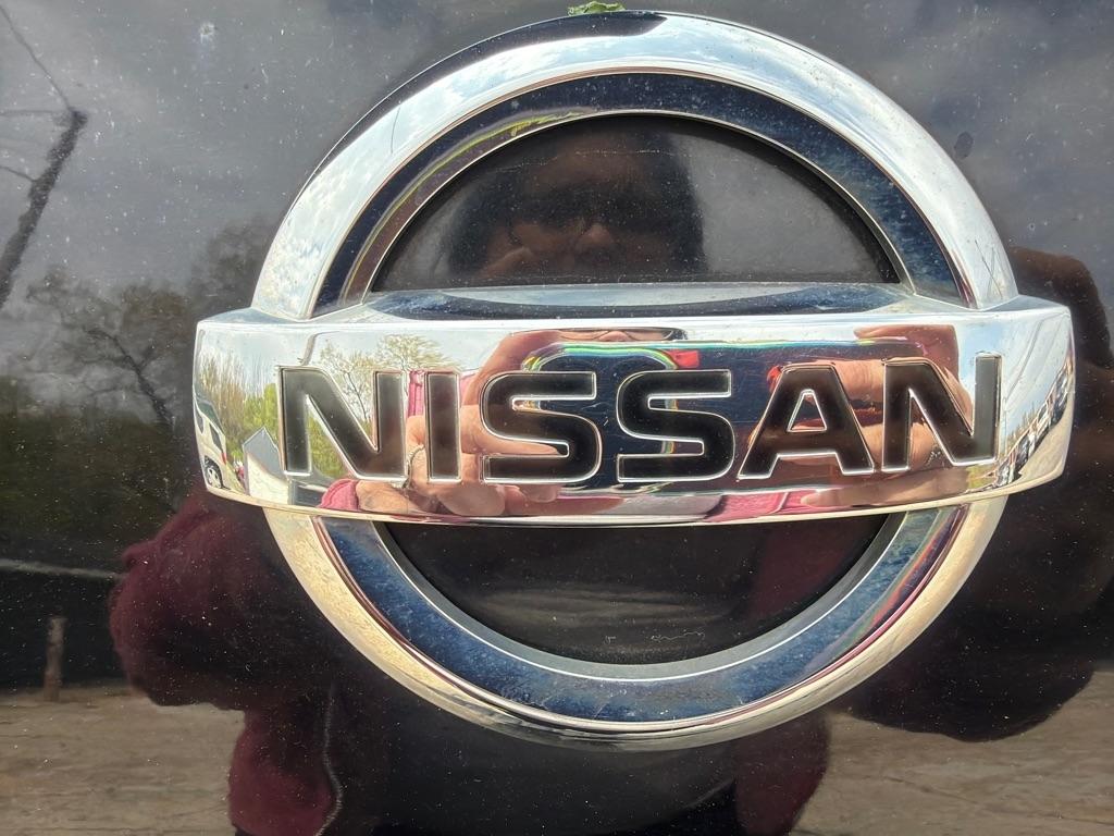 Nissan Rogue S 2010