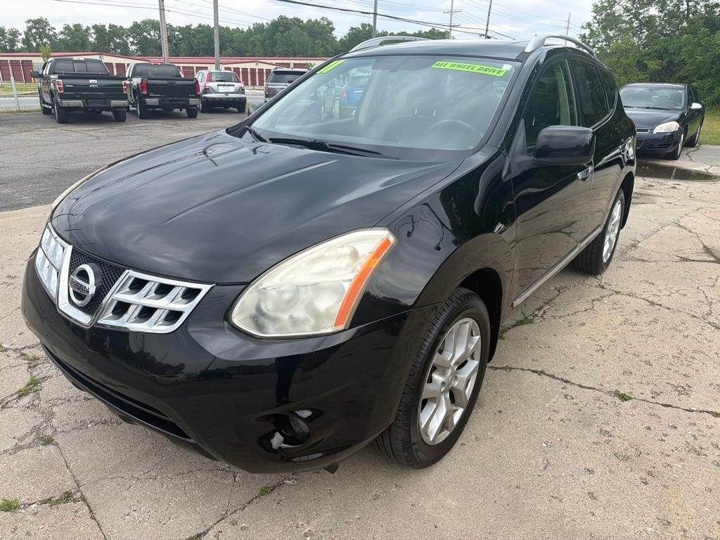 Nissan Rogue  2011