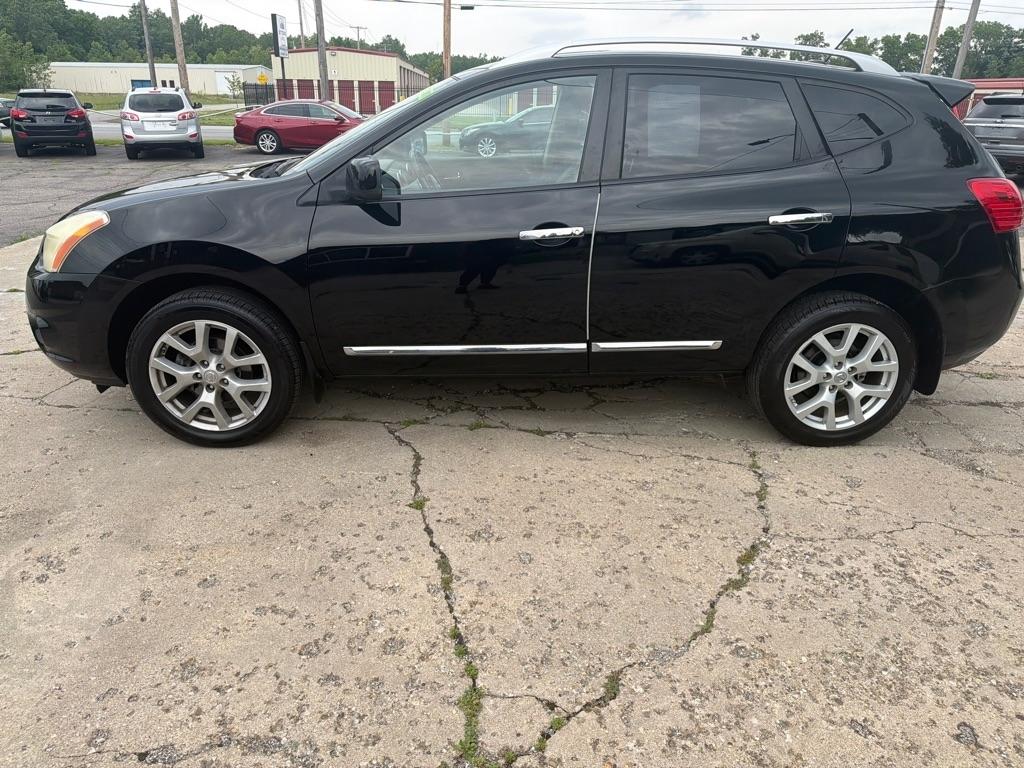 Nissan Rogue  2011