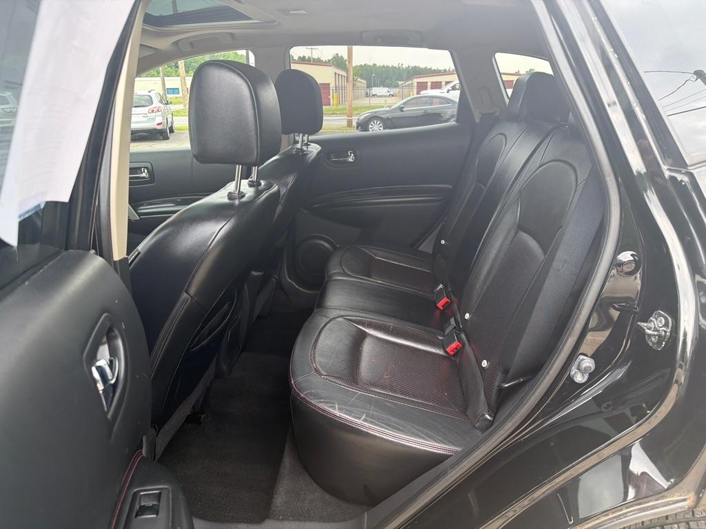 Nissan Rogue  2011