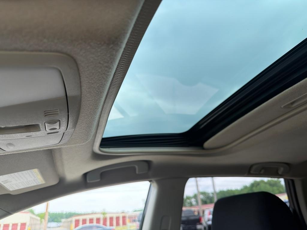 Nissan Rogue  2011