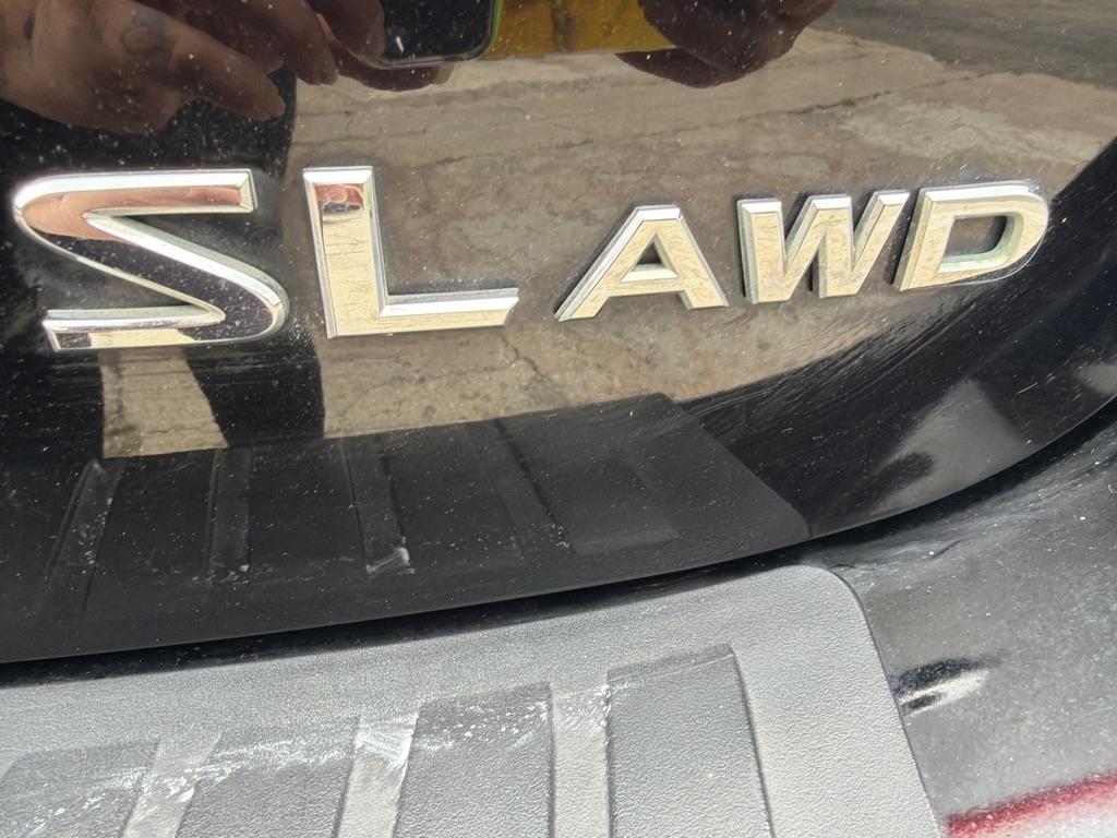 Nissan Rogue  2011
