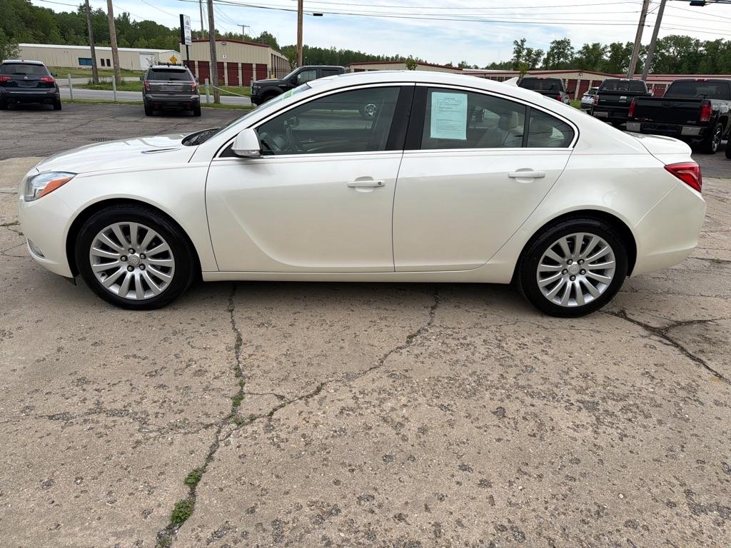 Buick Regal  2012