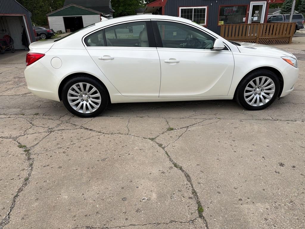Buick Regal  2012