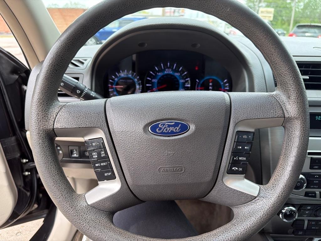 Ford Fusion  2012