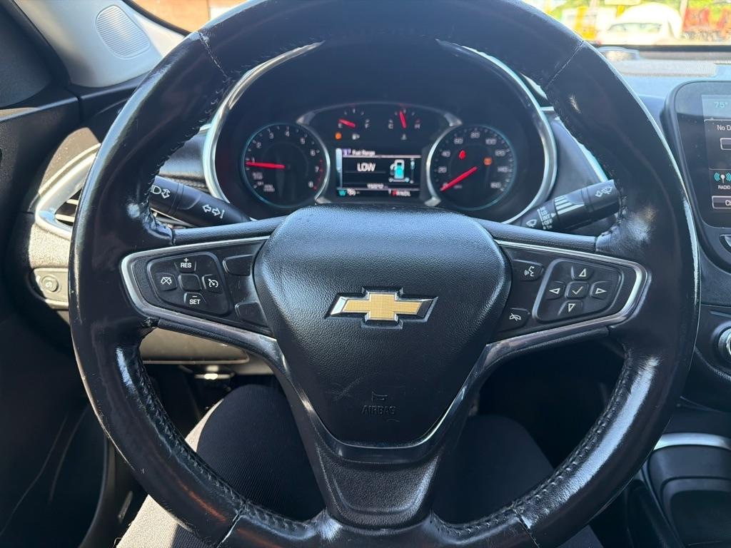 Chevrolet Malibu  2017