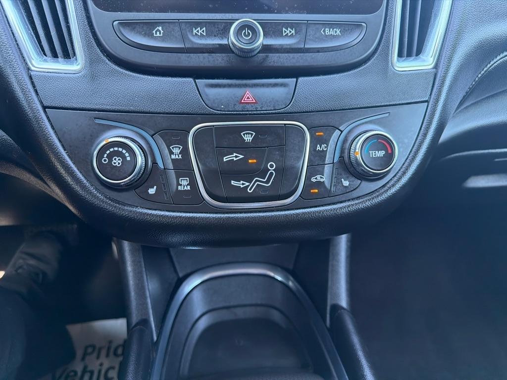 Chevrolet Malibu  2017