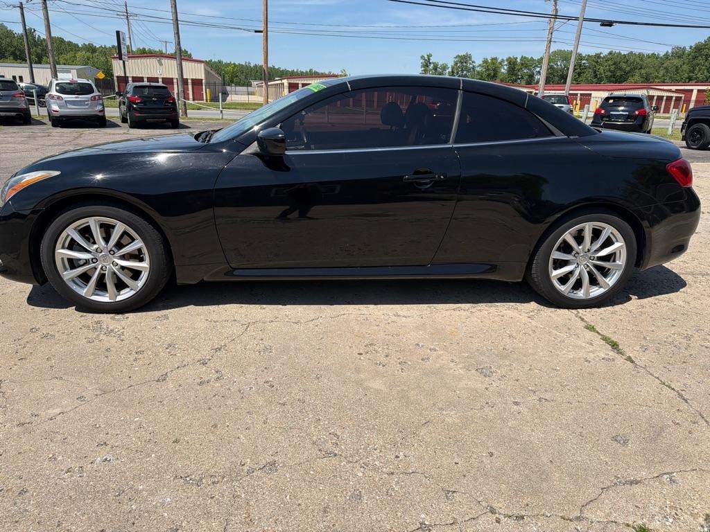 Infiniti G Convertible  2013