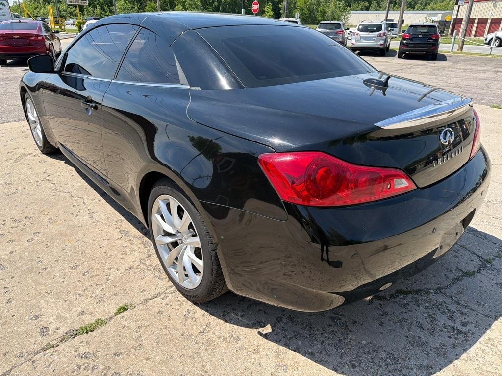 Infiniti G Convertible  2013