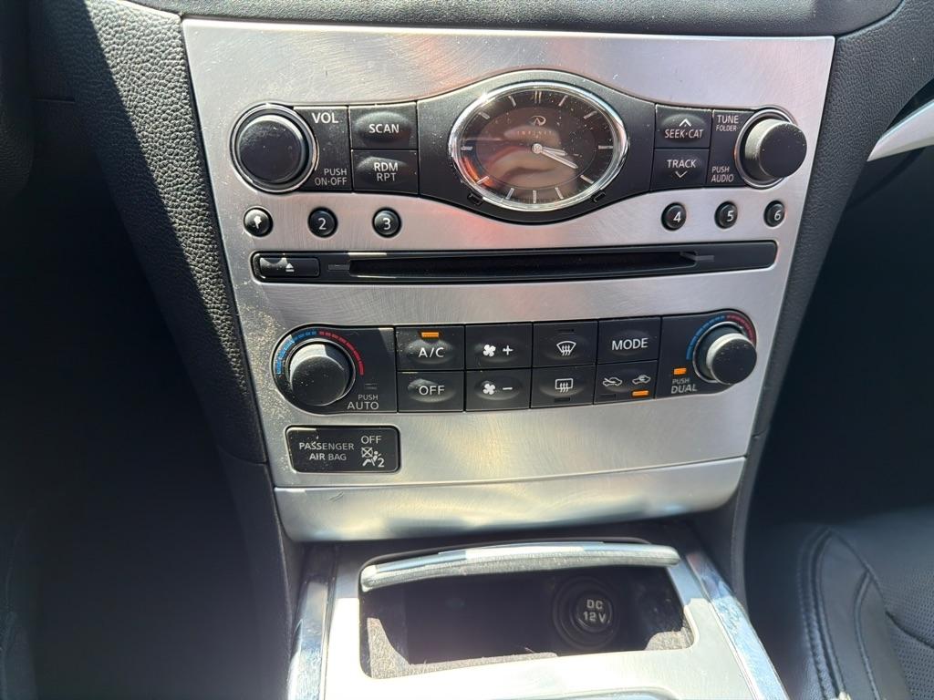 Infiniti G Convertible  2013