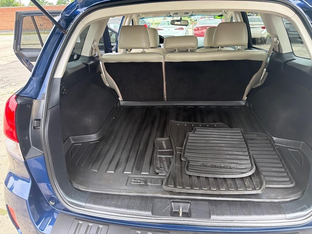 Subaru Outback  2010