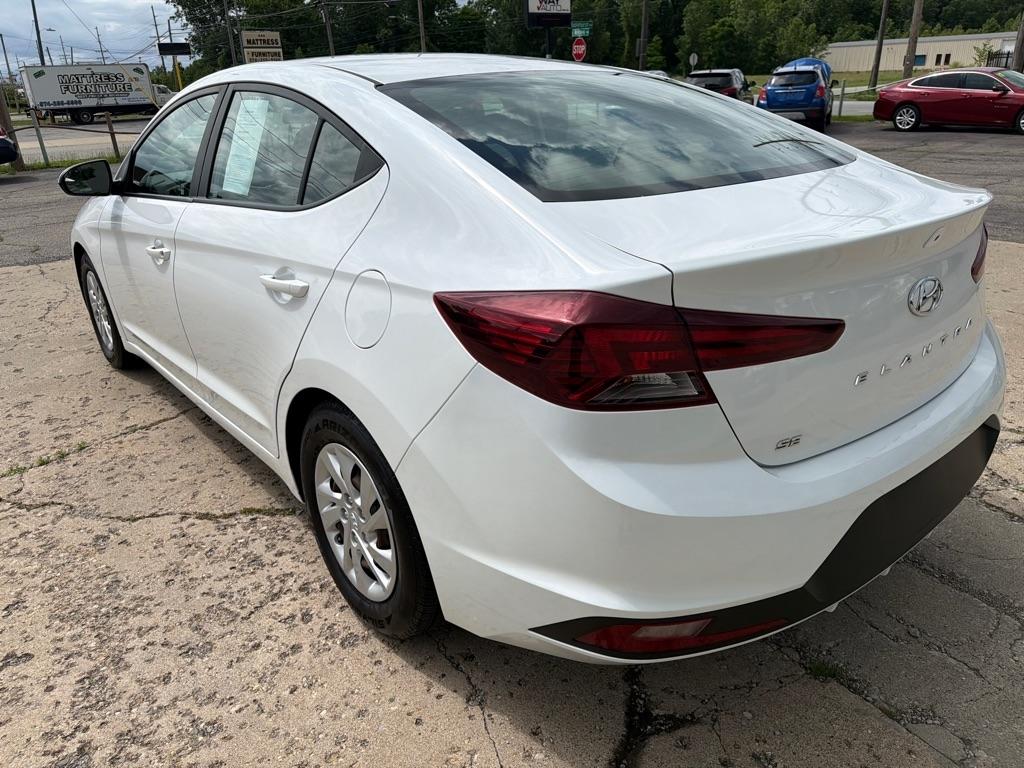 Hyundai Elantra  2019