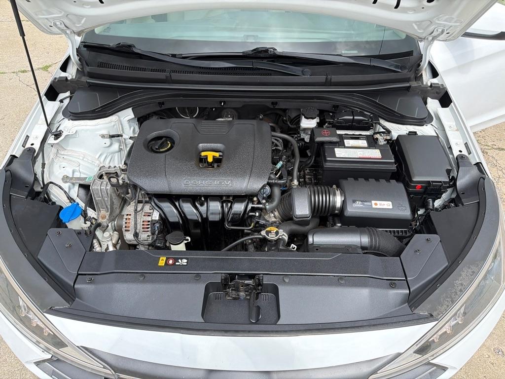 Hyundai Elantra  2019
