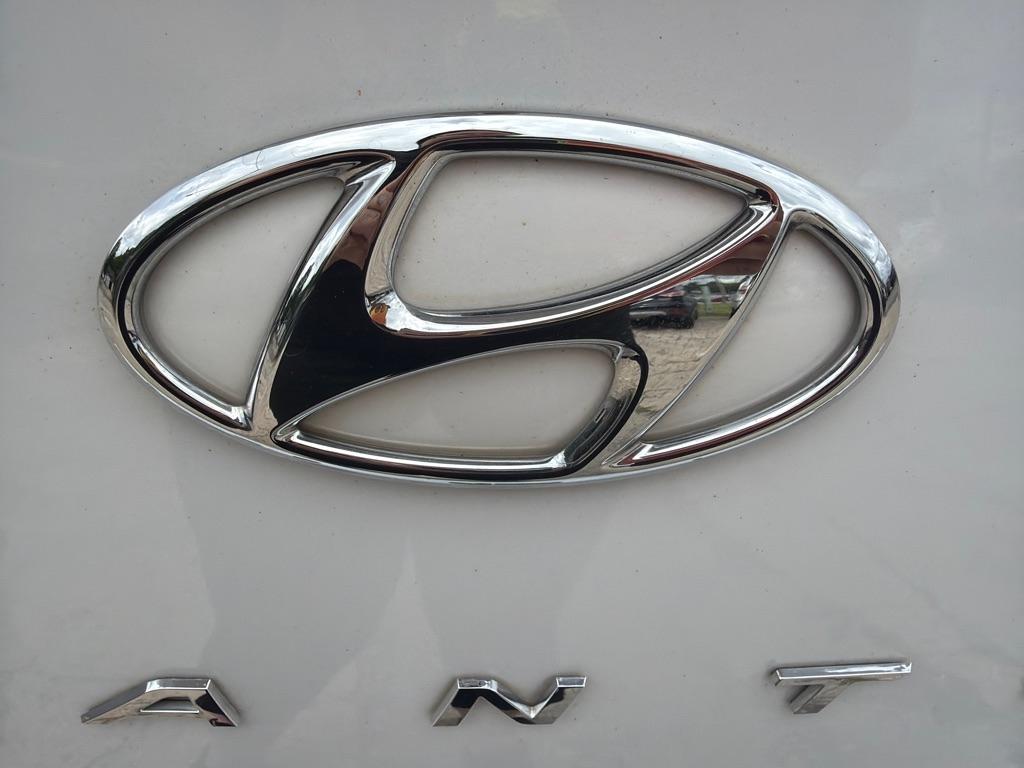 Hyundai Elantra  2019