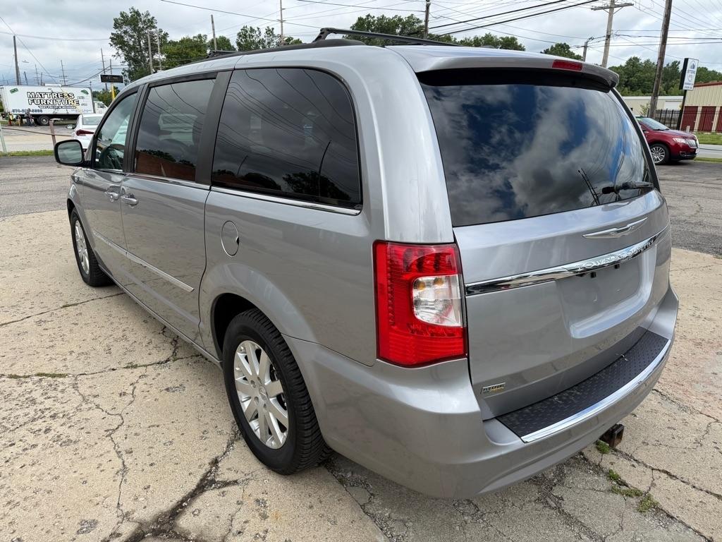 Chrysler Town & Country Touring 2016